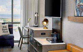 Renaissance Mobile Riverview Plaza Hotel